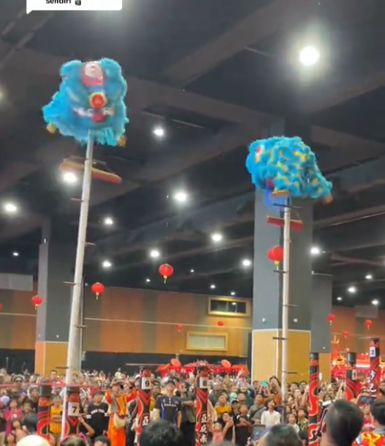 Singa Fidget Spinner Curi Tumpuan, Tarian Singa Versi Sabah Ini Buat Netizen Terhibur